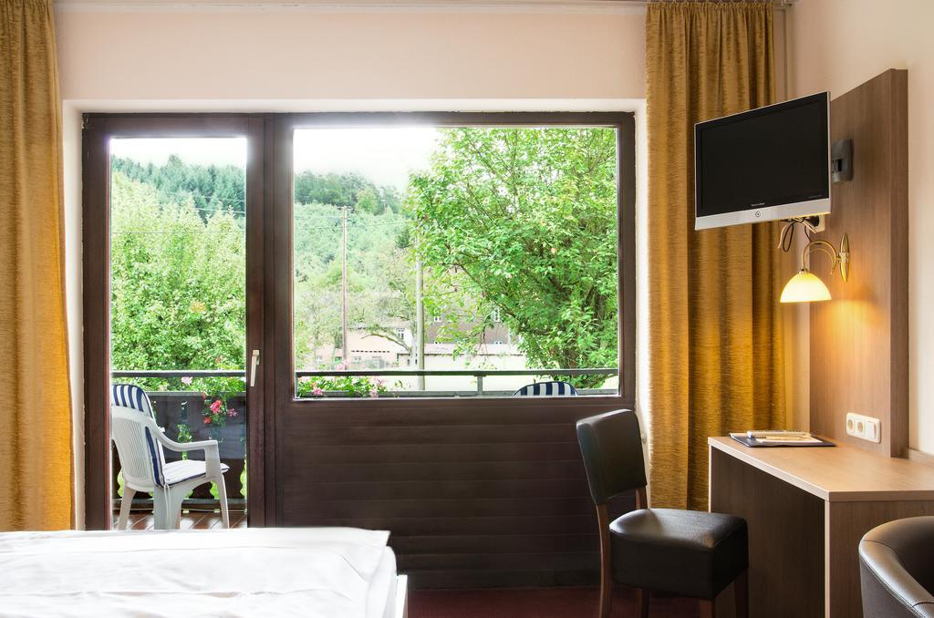 Gasthof & Landhotel Ohrnbachtal Weilbach Exterior foto
